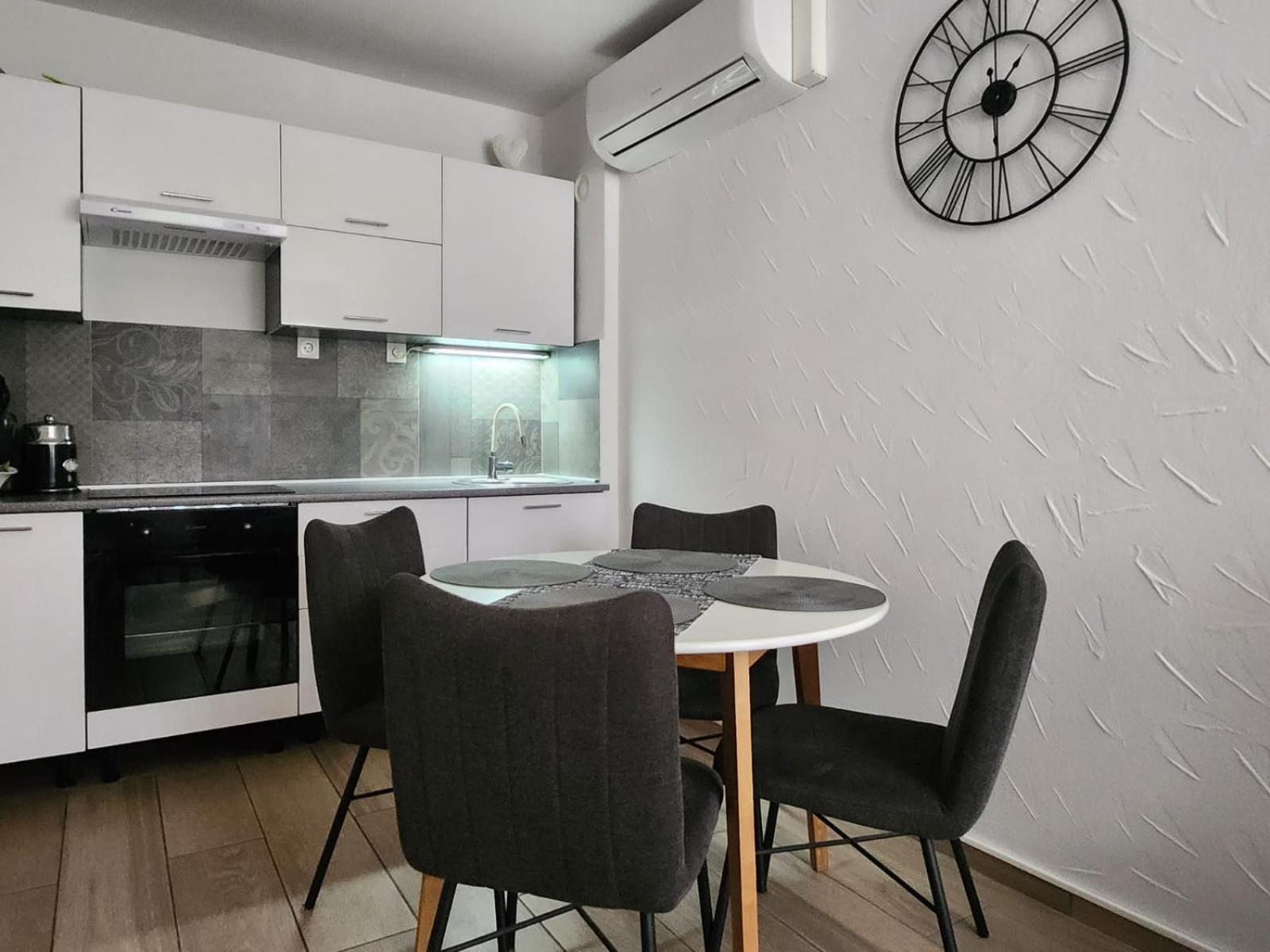 Apartman Ante Vinkovci Luaran gambar